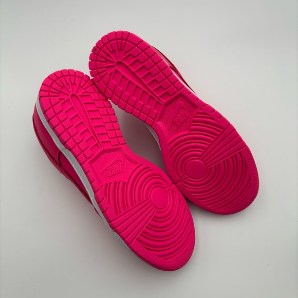 Women’s Nike Dunk Low Sneaker Hyper Pink Lifestyle Shoes. - Picture 6 of 7